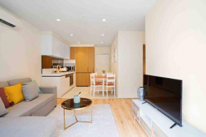 2 Bedrooms Apt in South Yarra